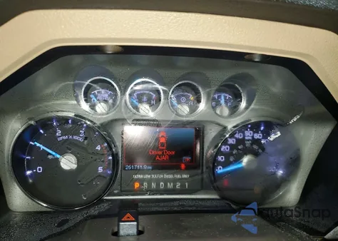 2011 Ford F250 Super Duty z USA, uszkodzony, nr VIN 1FT7W2BT5BEB56248